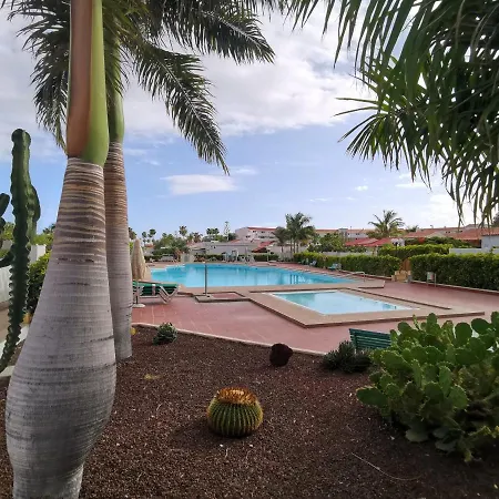 Bungalow Solycan 35 With Hot Tub By Pride Properties Gc Сasa de vacaciones *