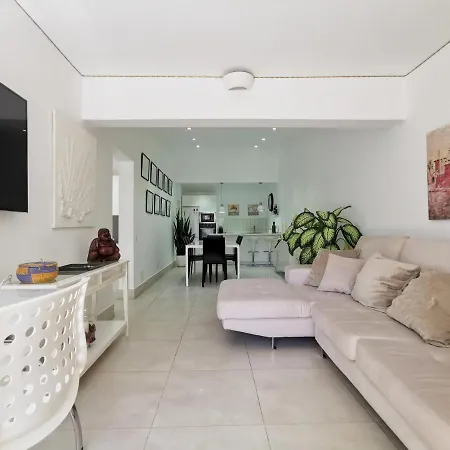 Bungalow Solycan 35 With Hot Tub By Pride Properties Gc Сasa de vacaciones
